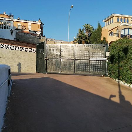 Apartamento En La Playa Con Piscina Leilighet Benalmádena Eksteriør bilde
