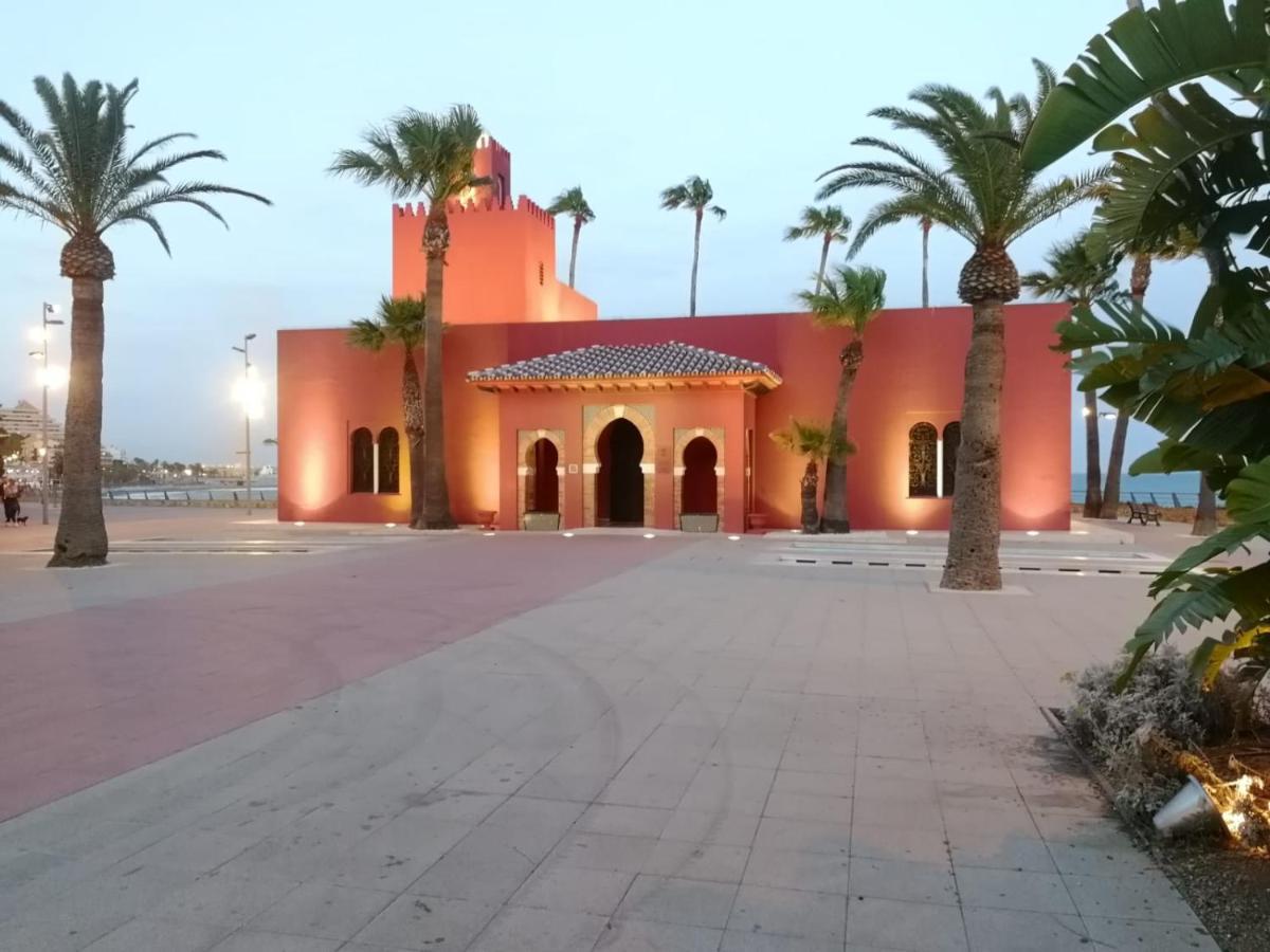 Apartamento En La Playa Con Piscina Leilighet Benalmádena Eksteriør bilde