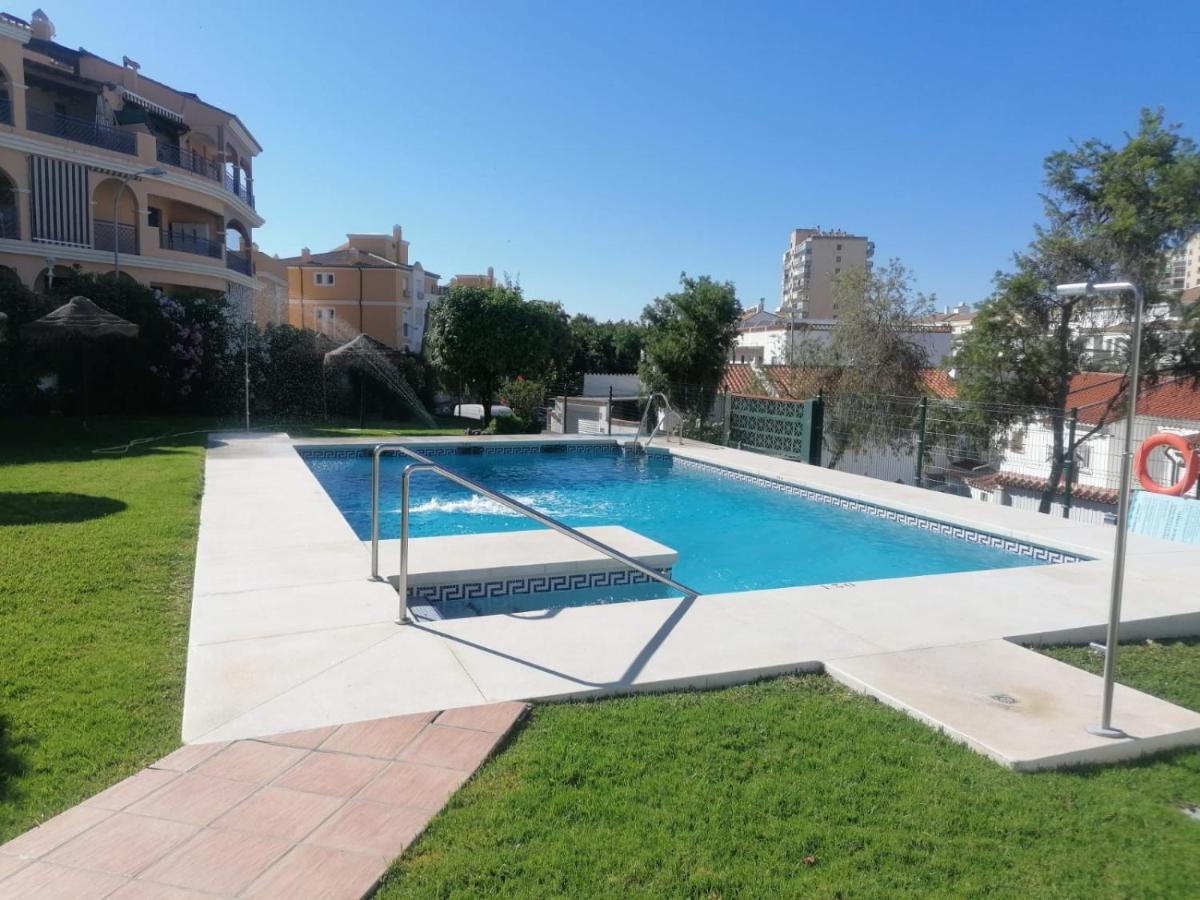 Apartamento En La Playa Con Piscina Leilighet Benalmádena Eksteriør bilde
